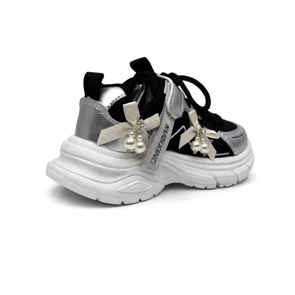 Girly Fashionable Sneakers - Black1