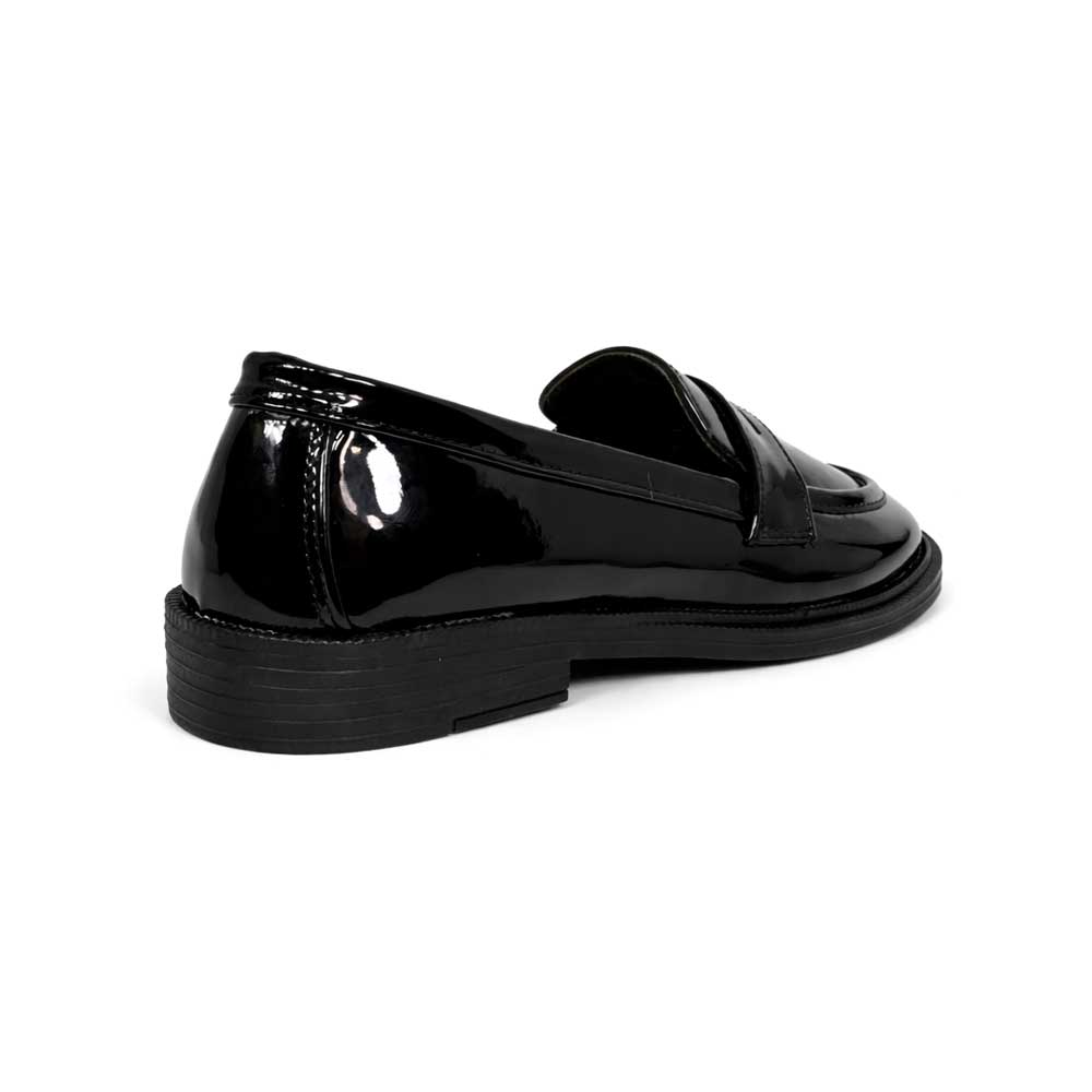 Women's Gloosy Moccasin - Black2