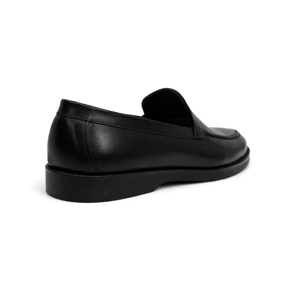 Men's Plain Leather Moccasin - Black1