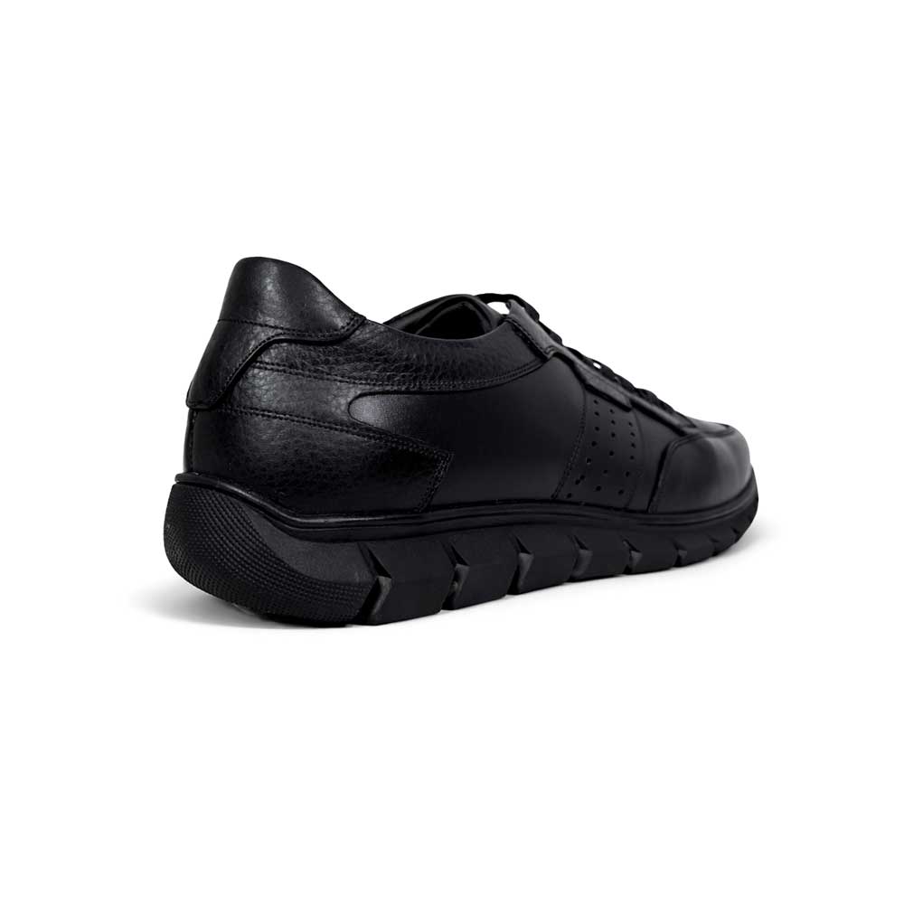 Men geniune leather trainers - Black1